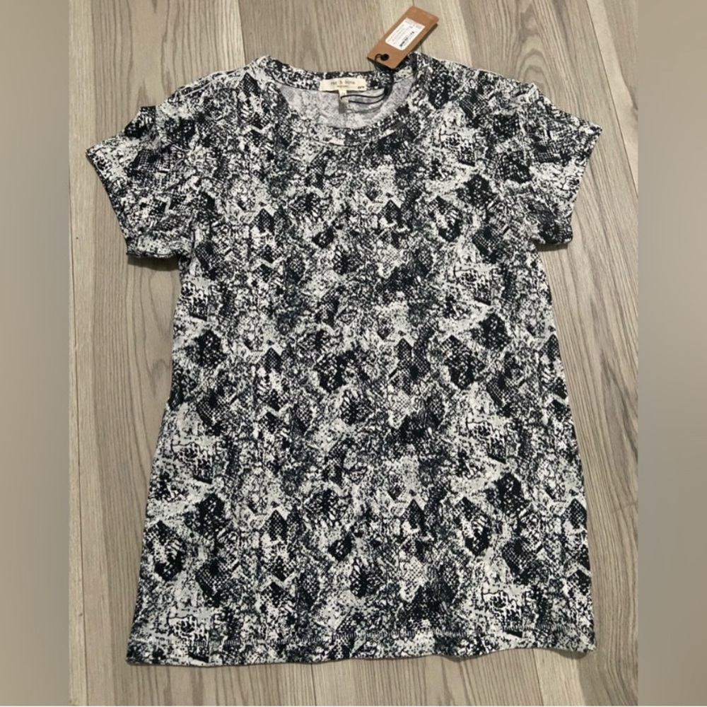 Rag & Bone Snake Print Tee Size XS NWT - Picture 2 of 4